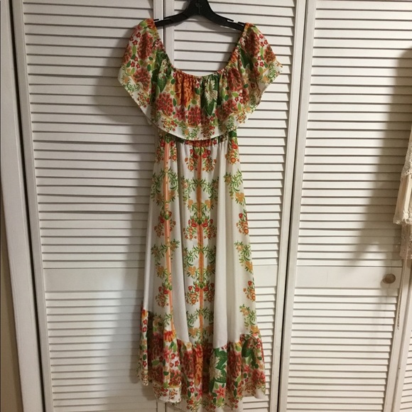 Flower dress. - Picture 6 of 7